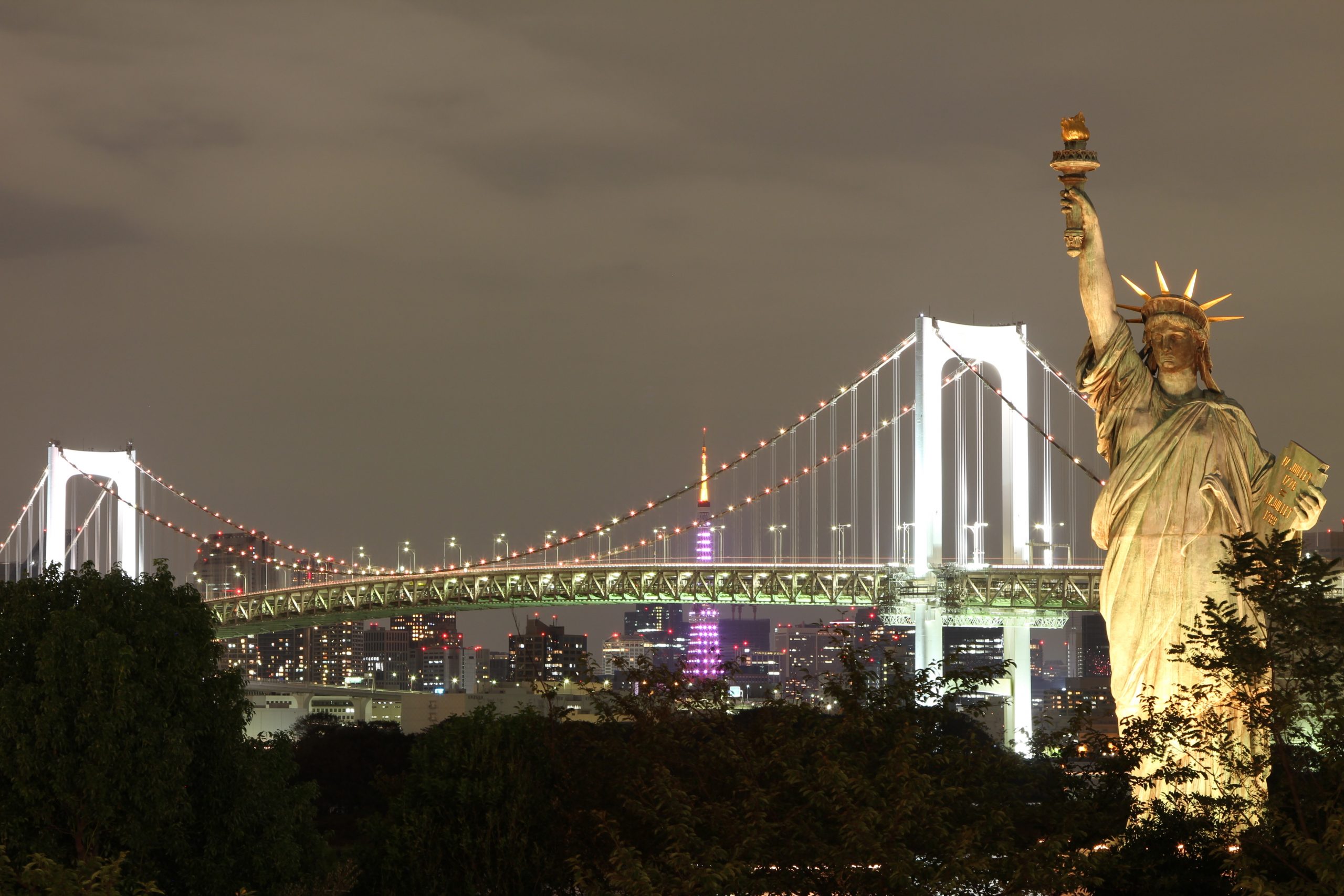 Statue of Liberty near Management Trainings New York Leadership Trainings